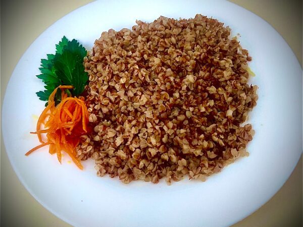 Каша рассыпчатая гречневая с маслом 150 г.